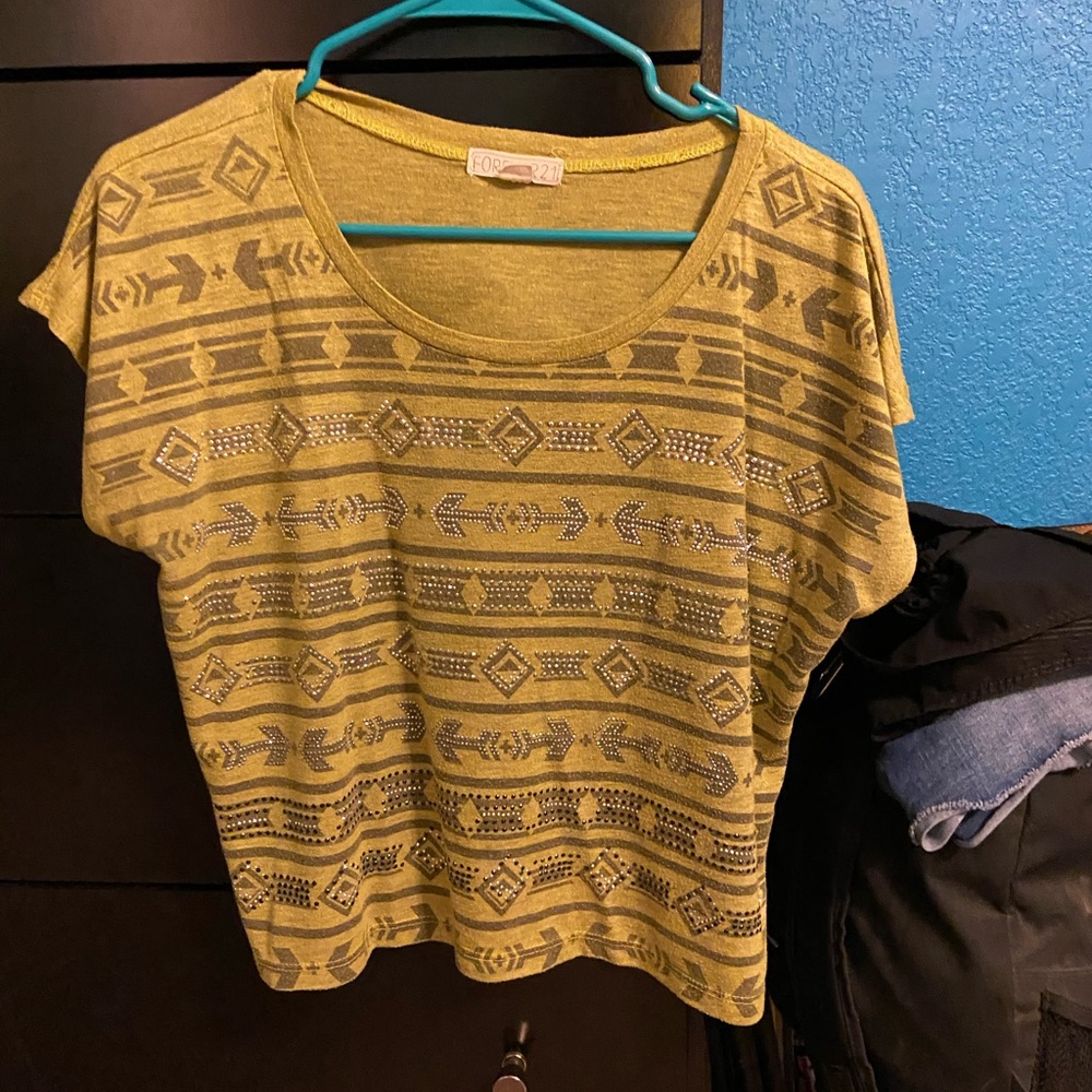 Forever 21 T shirt
